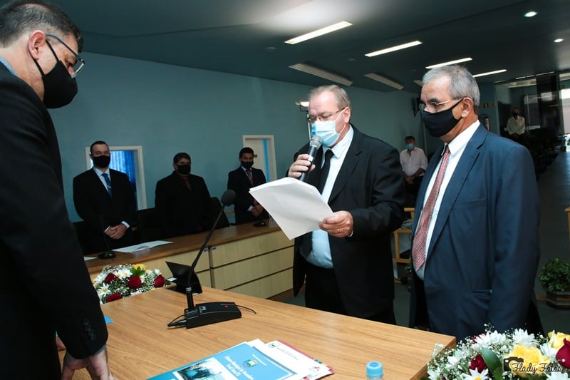 Capa Novos gestores são empossados com restrição de público em Erval Seco