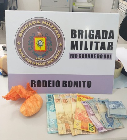 Capa Rodeio Bonito: 37º BPM prende dupla por tráfico de drogas