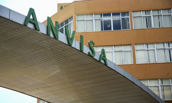 Capa Covid-19: Anvisa recebe pedido de uso emergencial de medicamento