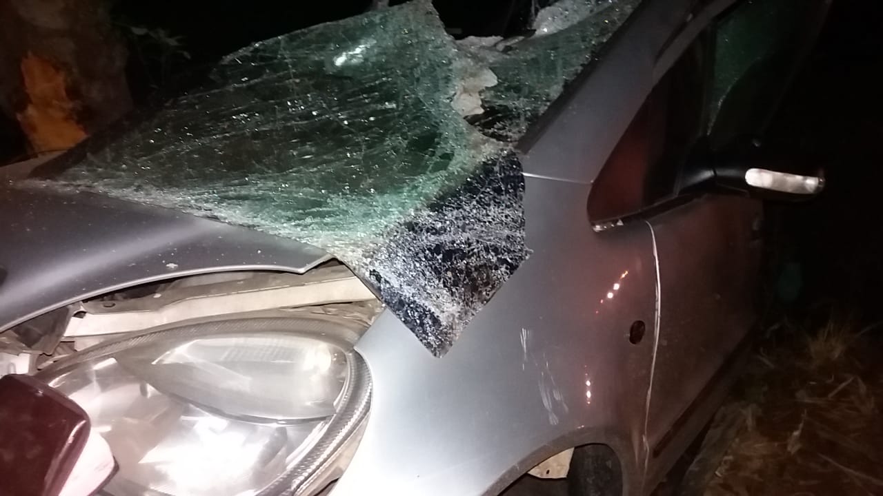 Capa Erval Seco: Motorista perde controle do carro na ERS 585