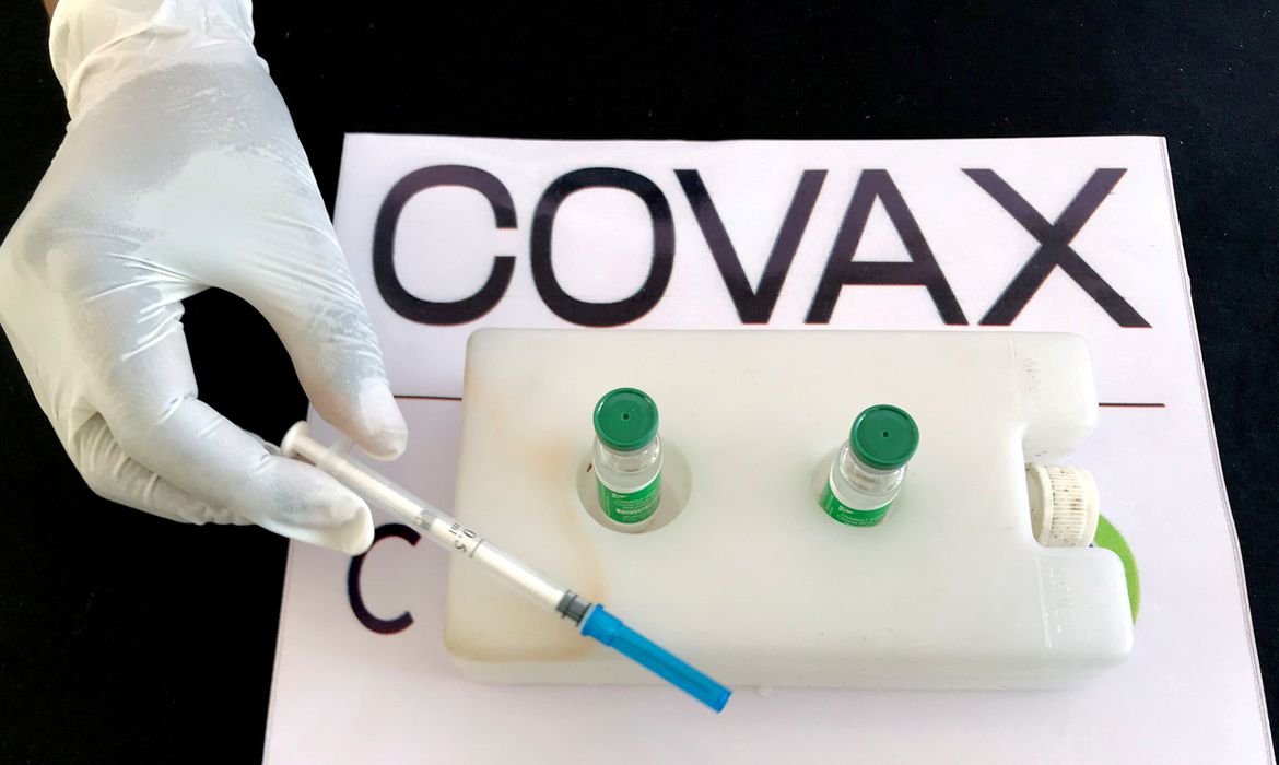 Capa Covax Facility: Brasil recebe mais de 1 milhão de vacinas