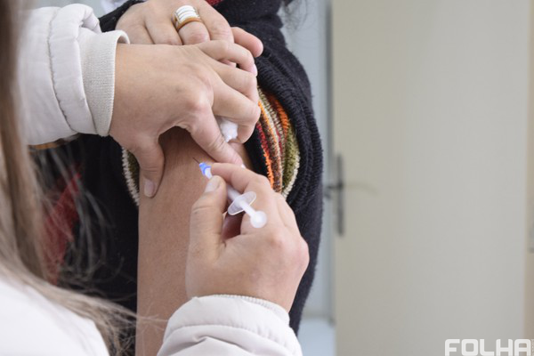 Capa Brasil já aplicou 105 milhões de doses contra Covid-19