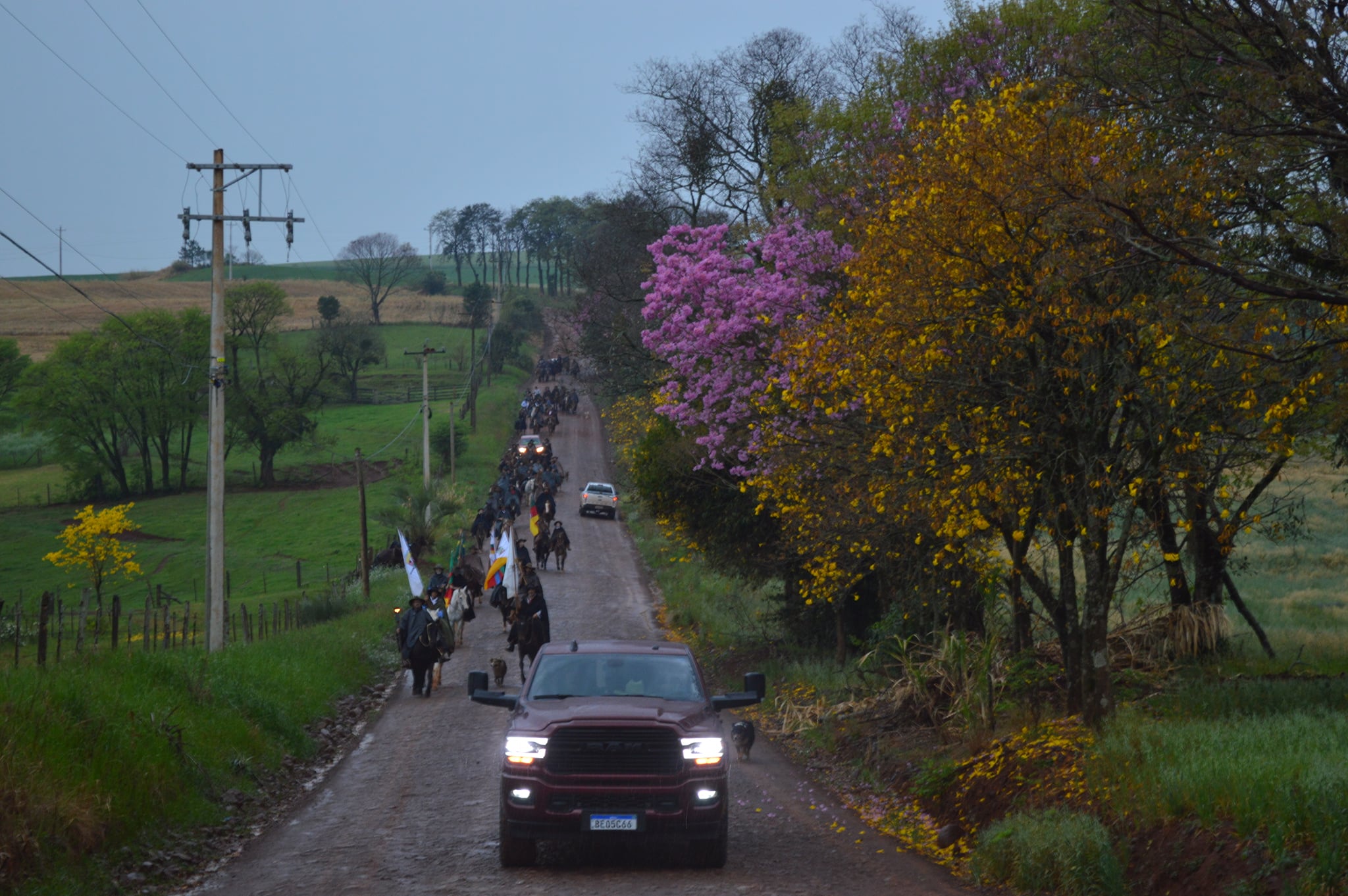Capa CTG Mate Amargo faz Desfile Farroupilha no dia 20