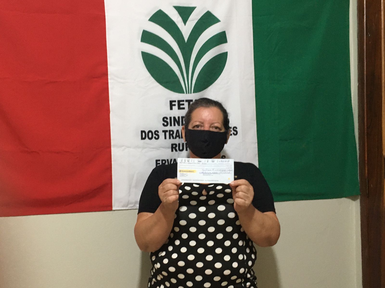 Capa Erval Seco: Associada do Sindicato dos Trabalhadores Rurais é contemplada em sorteio