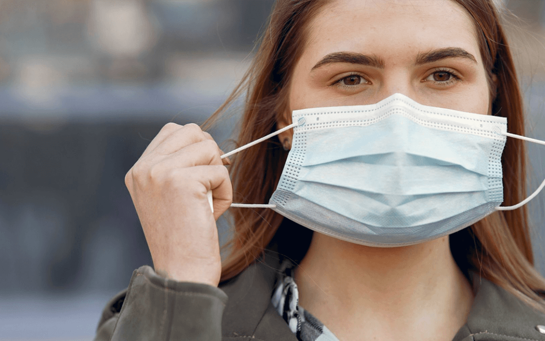 Capa Decreto torna facultativo uso de máscaras em ambientes fechados no RS