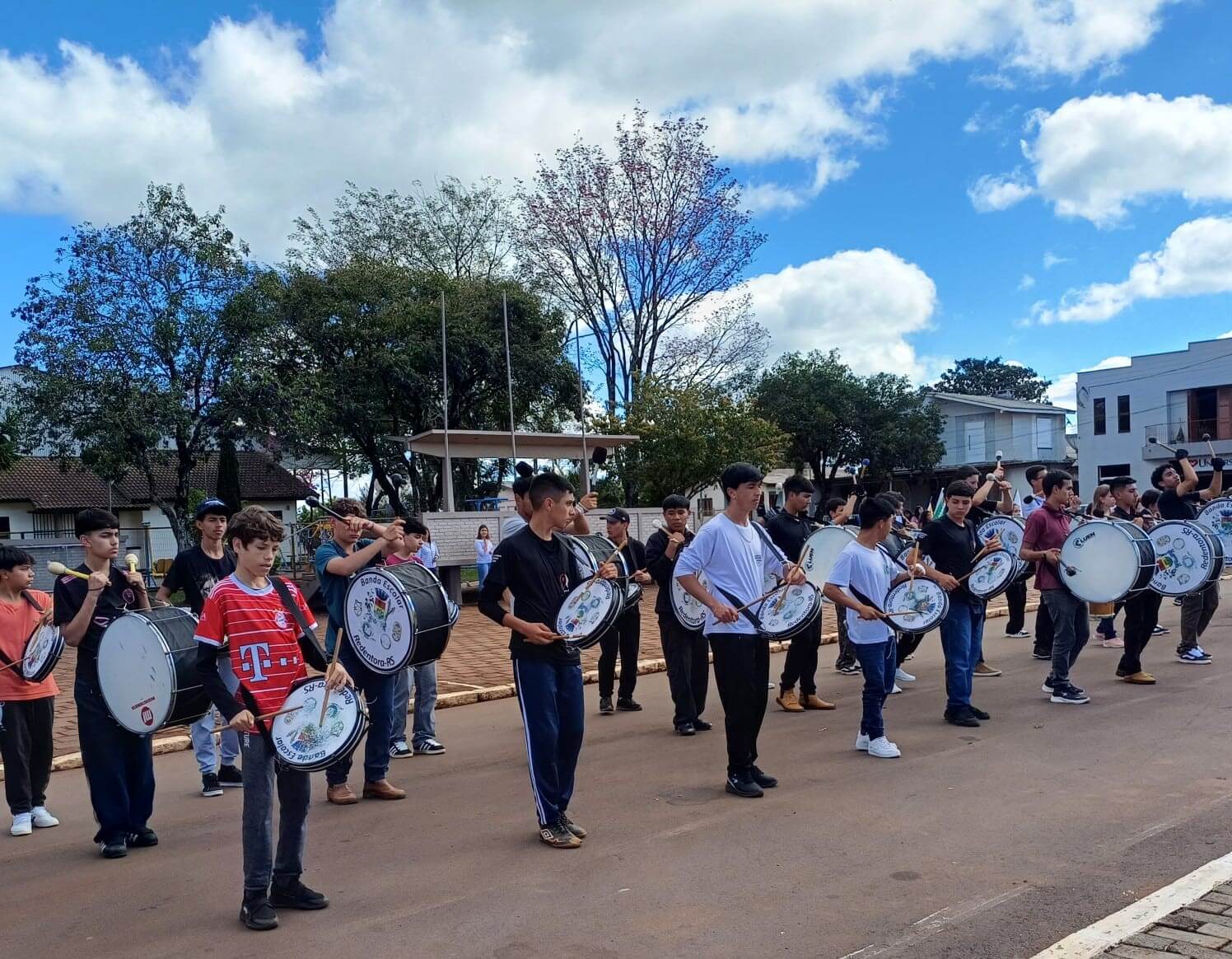 Capa Banda Municipal Escolar realiza ensaio geral para o Desfile Cívico que será no dia 13 de setembro em Redentora