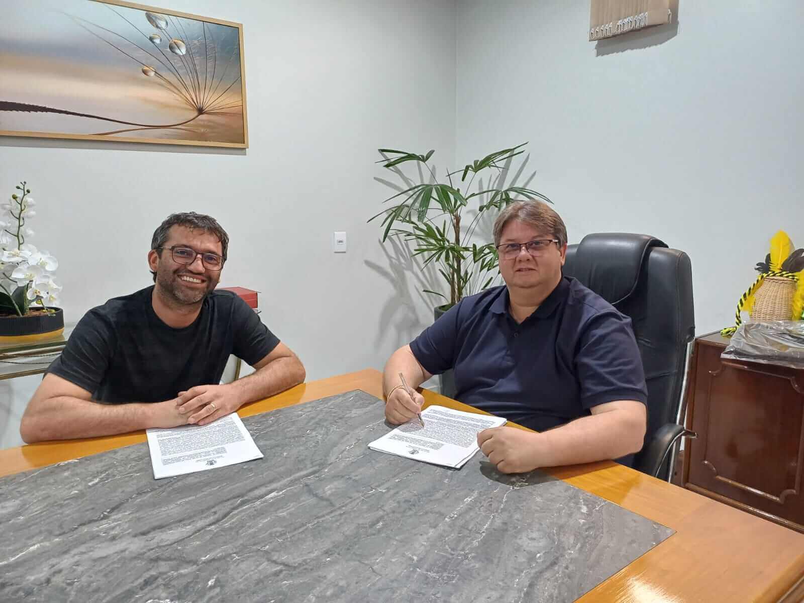 Capa Administração Municipal de Redentora assina Contrato de Ampliação da UBS