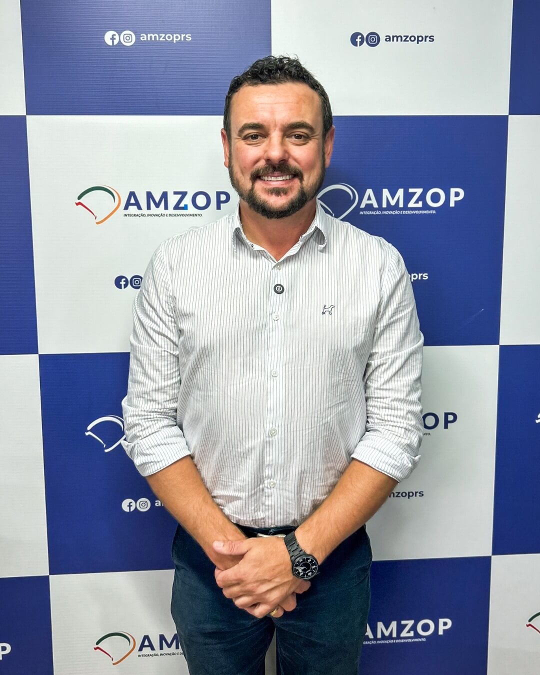 Capa Prefeito de Erval Seco é eleito presidente da AMZOP para o período 2026/2027