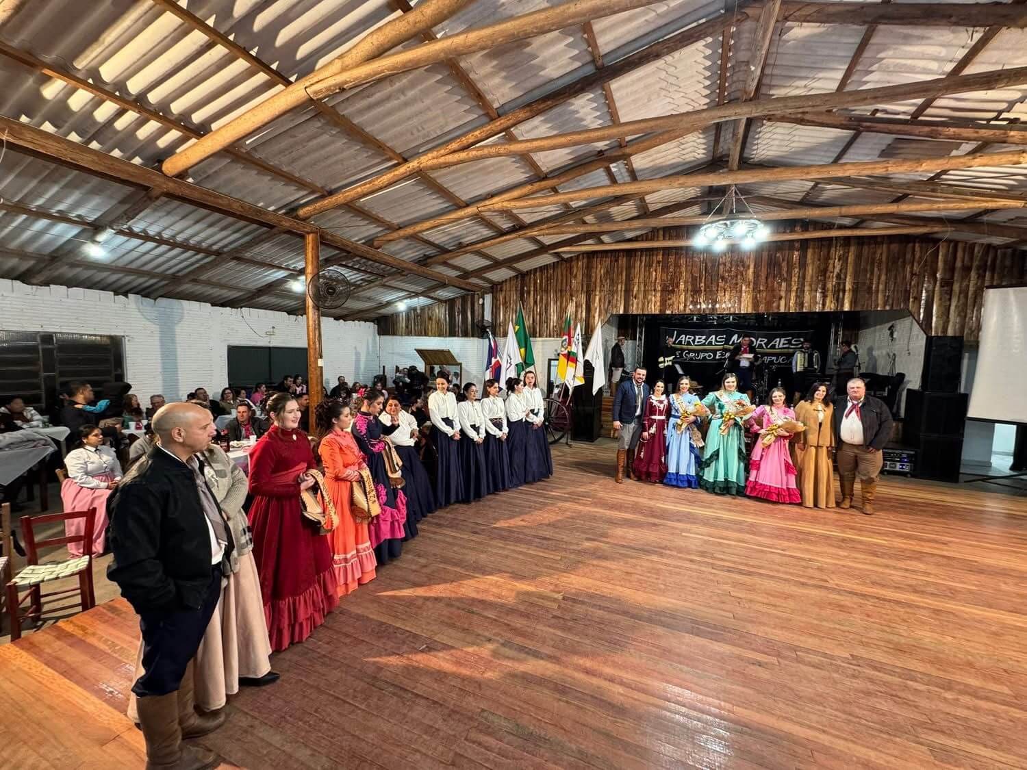 Capa 38ª Mateada define prendas para 2025