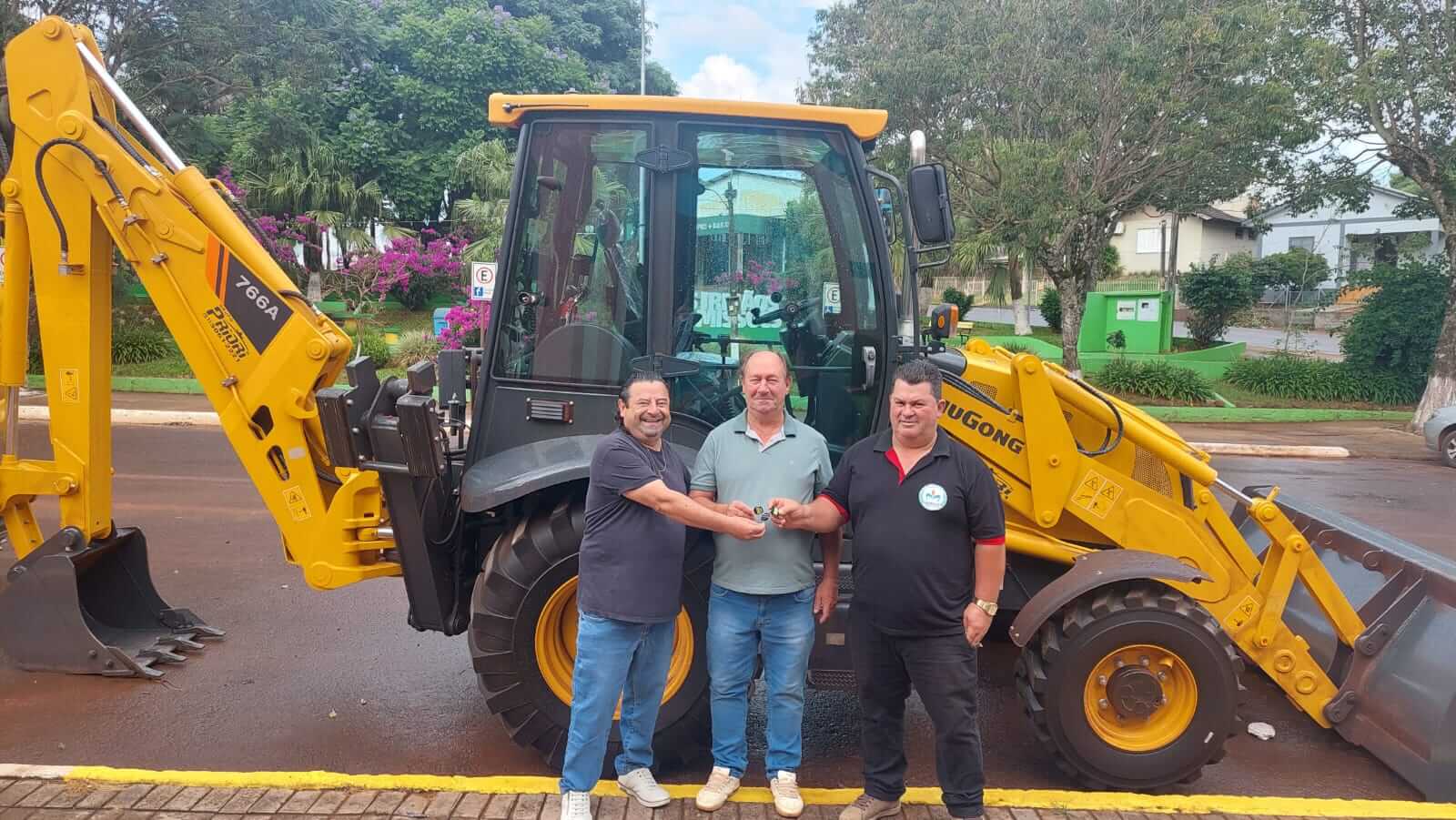 Capa Prefeitura de Dois Irmãos das Missões investe mais de R$ 1 milhão na aquisição de máquinas