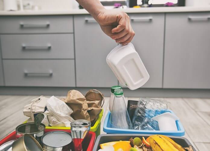 Capa Redentora: Departamento Ambiental alerta para o Descarte Adequado do Lixo Doméstico