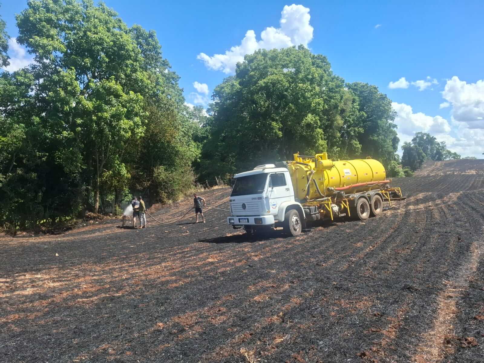 Capa Dois incêndios em lavouras acendem alerta no interior de Erval Seco