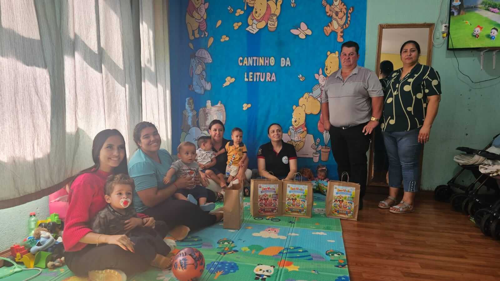 Capa Administração Municipal realiza entrega de kits escolares a todos os estudantes da Rede Municipal