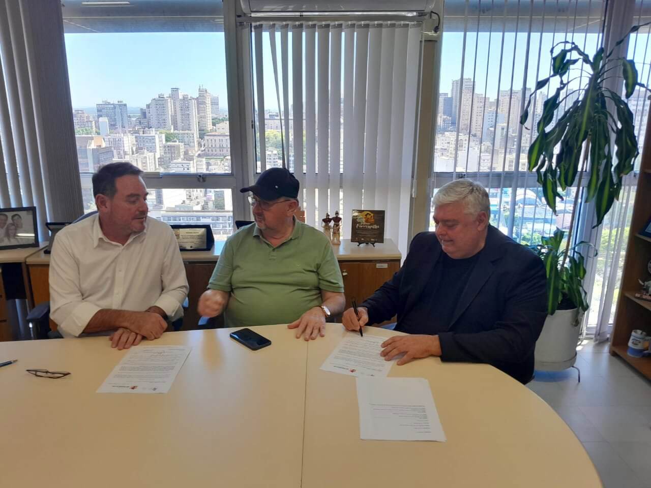 Capa Redentora: Recurso liberado para a revitalização da Praça Municipal Arnaldo Roever