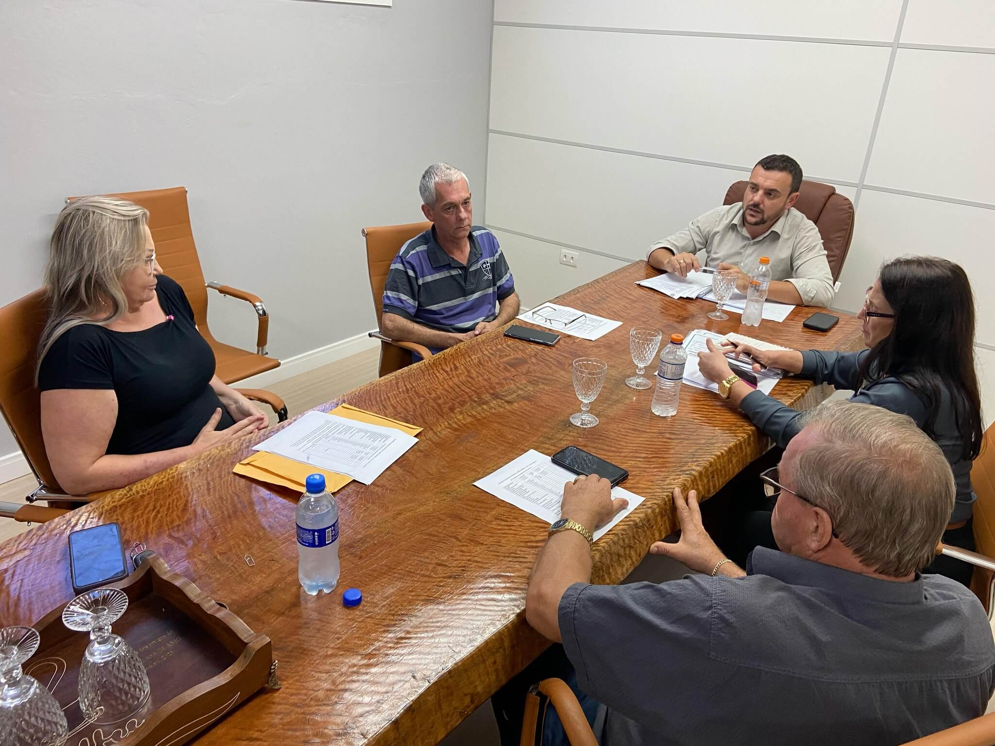 Capa Prefeitura de Erval Seco discute apoio ao Hospital de Caridade em reunião