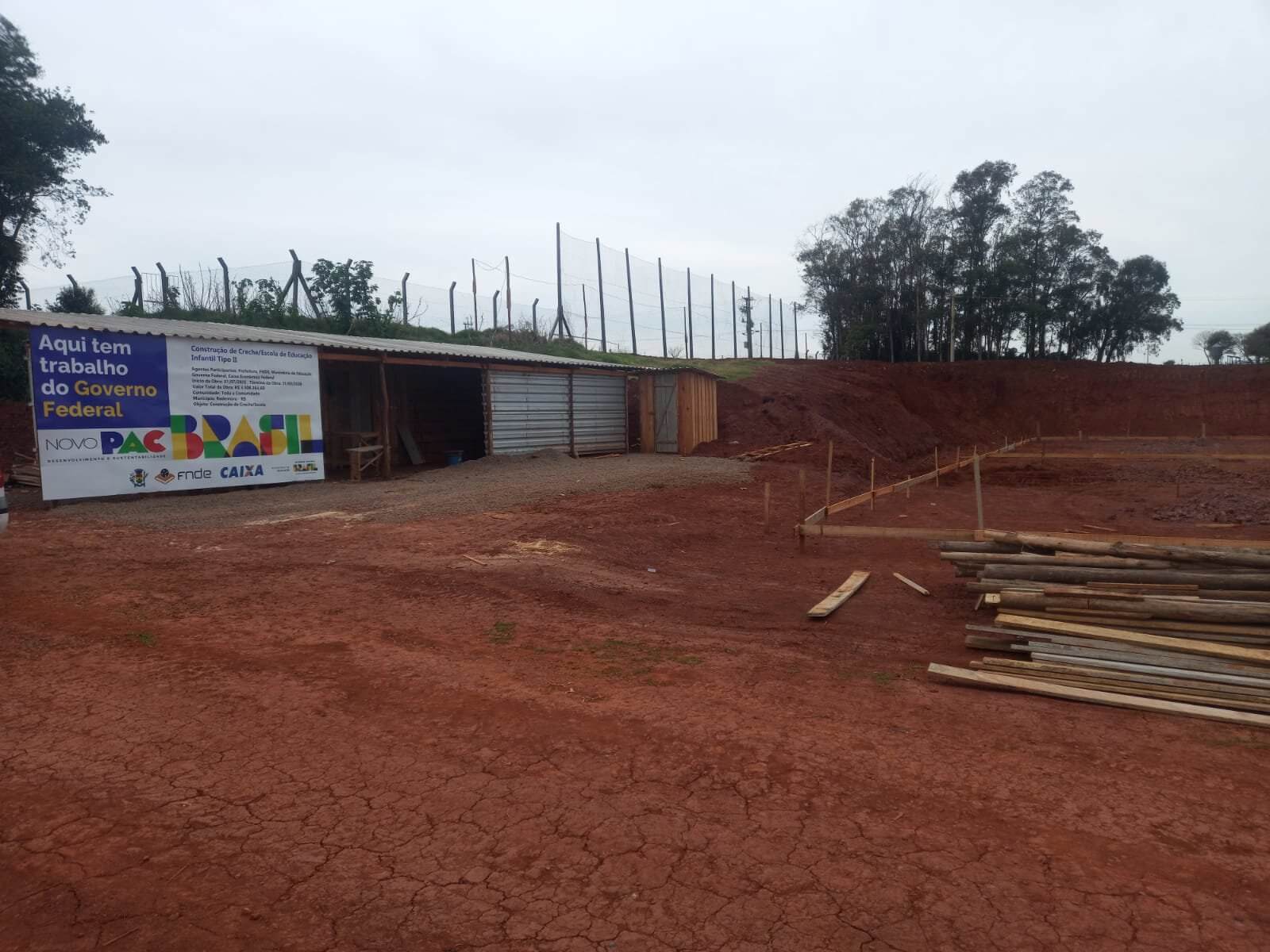 Capa Prefeito e Vice-Prefeito de Redentora visitam obra da nova Creche de Educação Infantil Tipo II