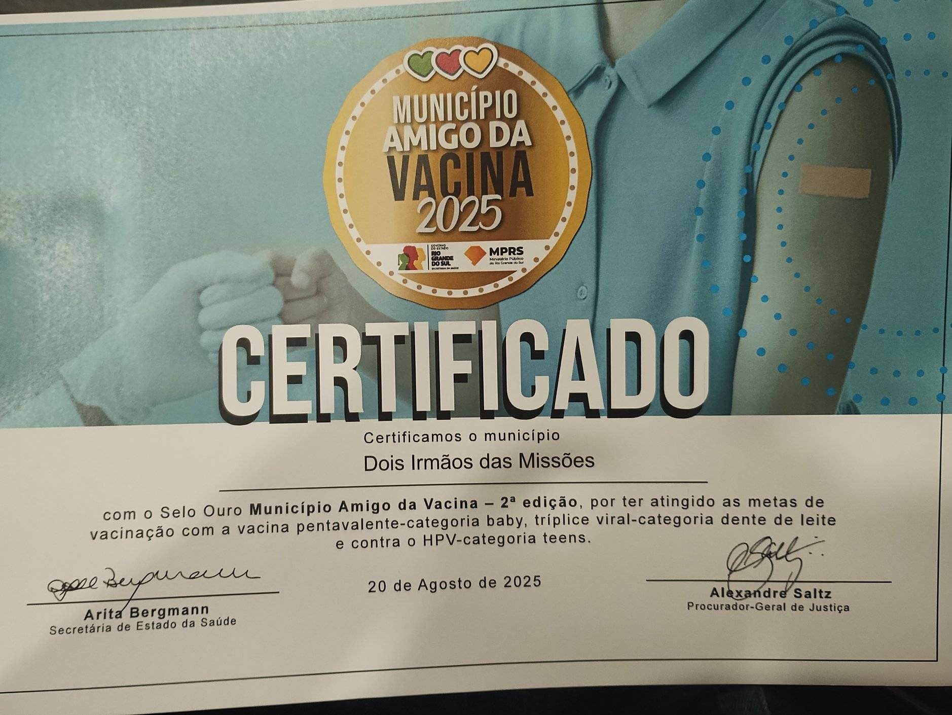 Capa Dois Irmãos das Missões recebe Selo Ouro de Município Amigo da Vacina