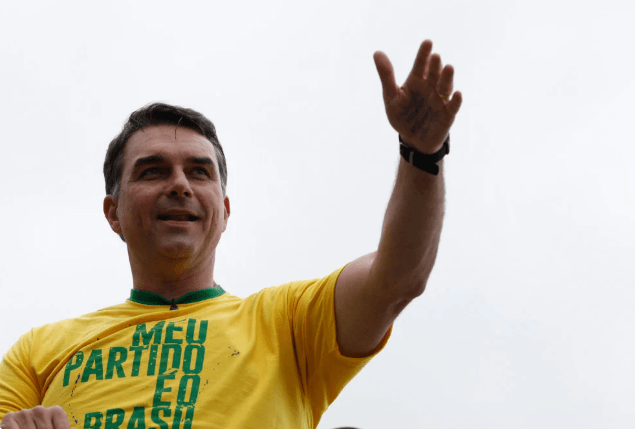 Capa Flávio Bolsonaro vence o segundo turno em Erval Seco com 52,94% dos votos válidos